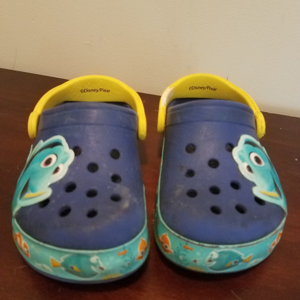 Sandals - Picture 2 of 3